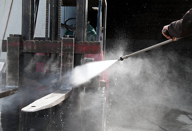 Pressure Washing Services for Businesses in Mason, MI