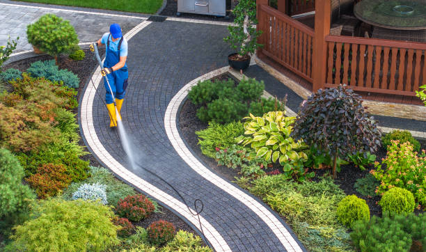 Best Garage Pressure Washing  in Mason, MI